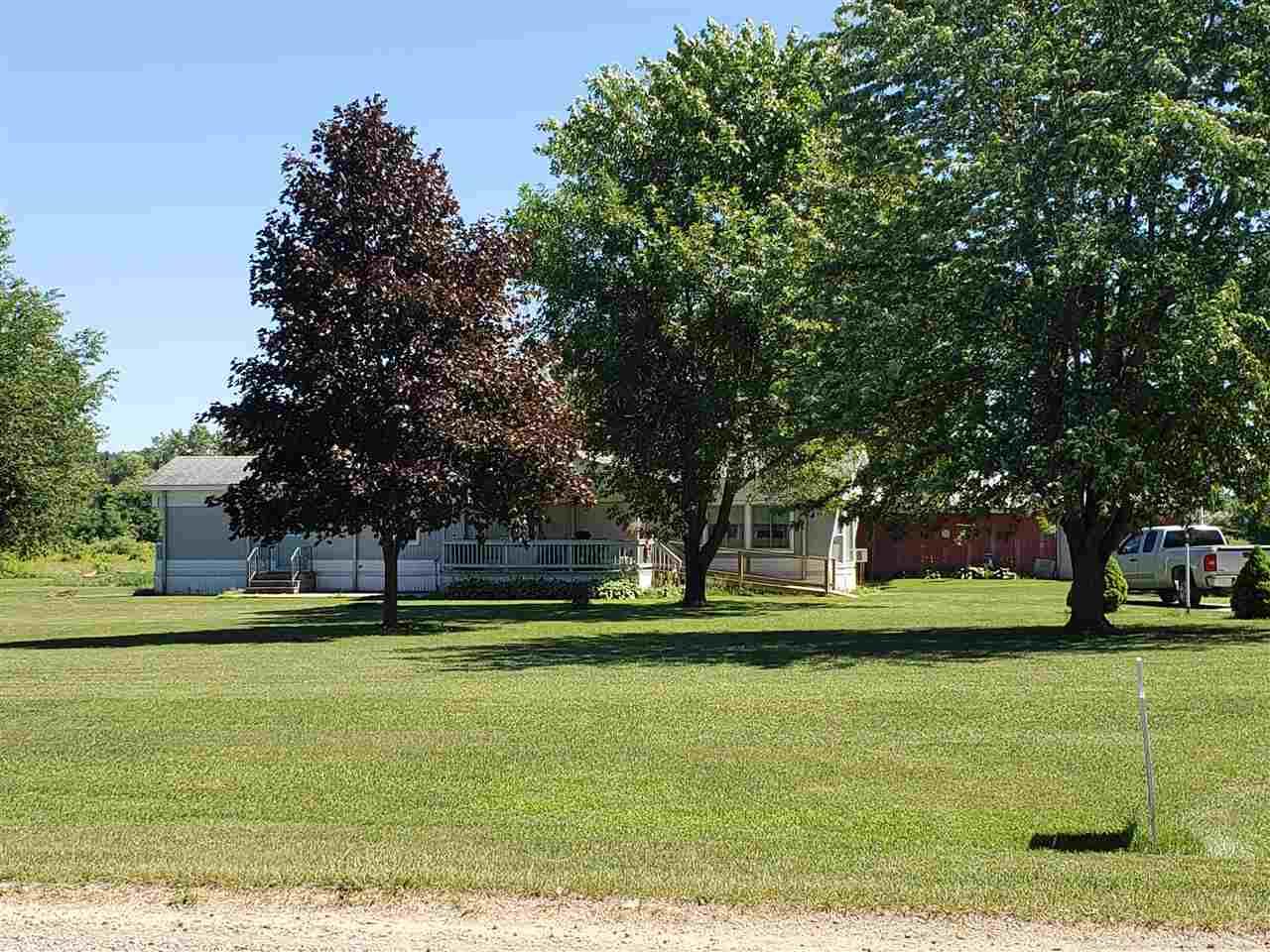 255 West Harrington Road Peck, MI 48466 - Photo 13 of 16 31344159-12.JPG