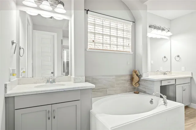 $718,888 | 5715 Caper Shores Lane, Sugar Land, TX 77479