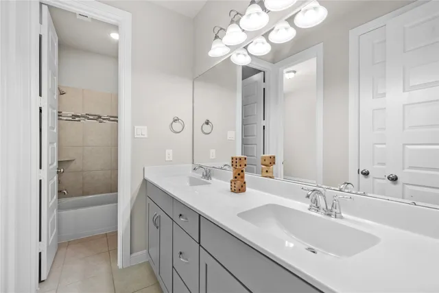 $718,888 | 5715 Caper Shores Lane, Sugar Land, TX 77479