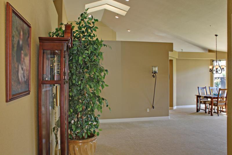 17653 River Run Road Salinas, CA 93908 - Photo 4 of 33 Gallery Image 4