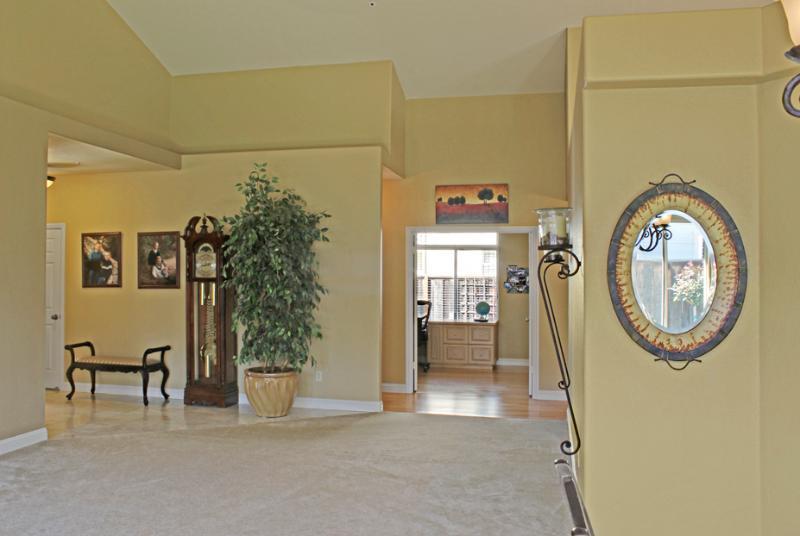17653 River Run Road Salinas, CA 93908 - Photo 9 of 33 Gallery Image 9