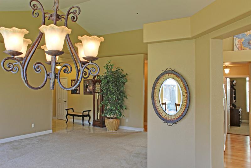 17653 River Run Road Salinas, CA 93908 - Photo 10 of 33 Gallery Image 10