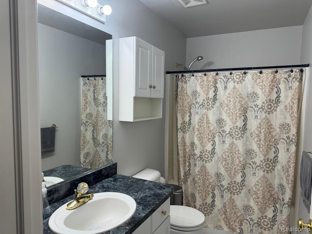 41567 Glade Road Canton, MI 48187 - Photo 20 of 25