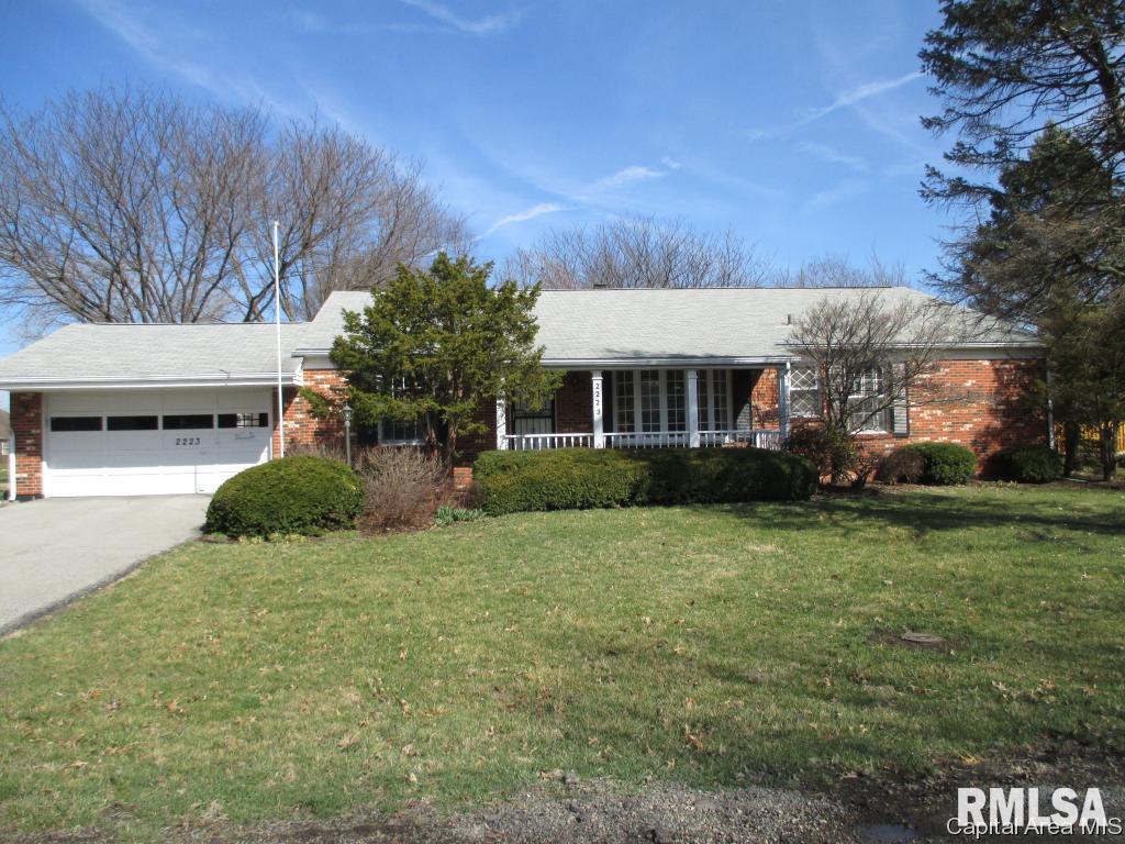 2223 Greenbriar Road Springfield, IL 62704 - Photo 1 of 31