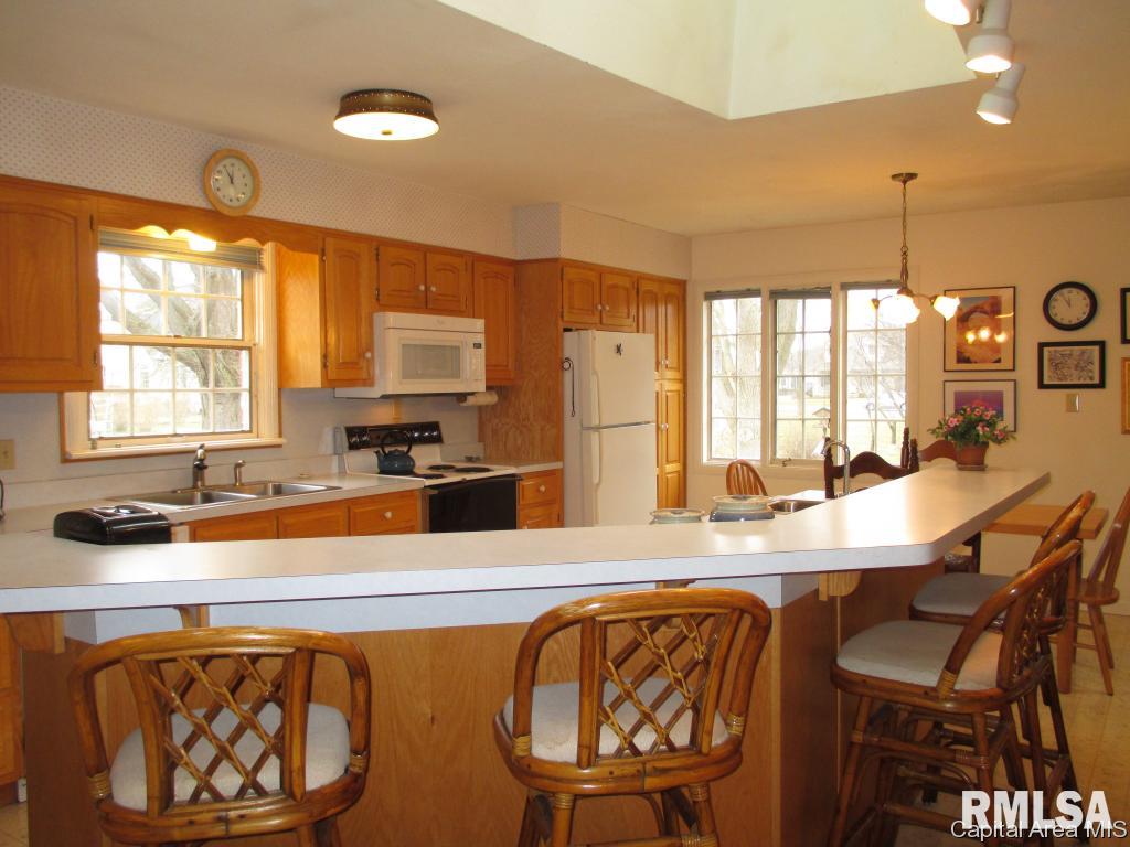 2223 Greenbriar Road Springfield, IL 62704 - Photo 11 of 31