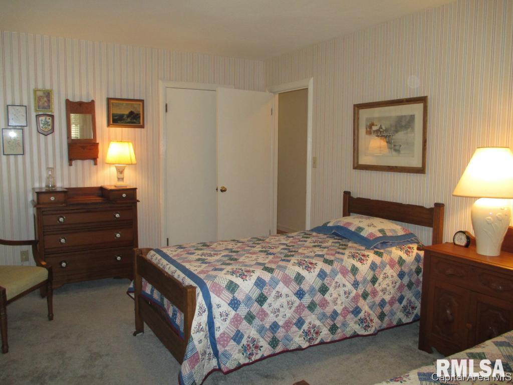 2223 Greenbriar Road Springfield, IL 62704 - Photo 25 of 31
