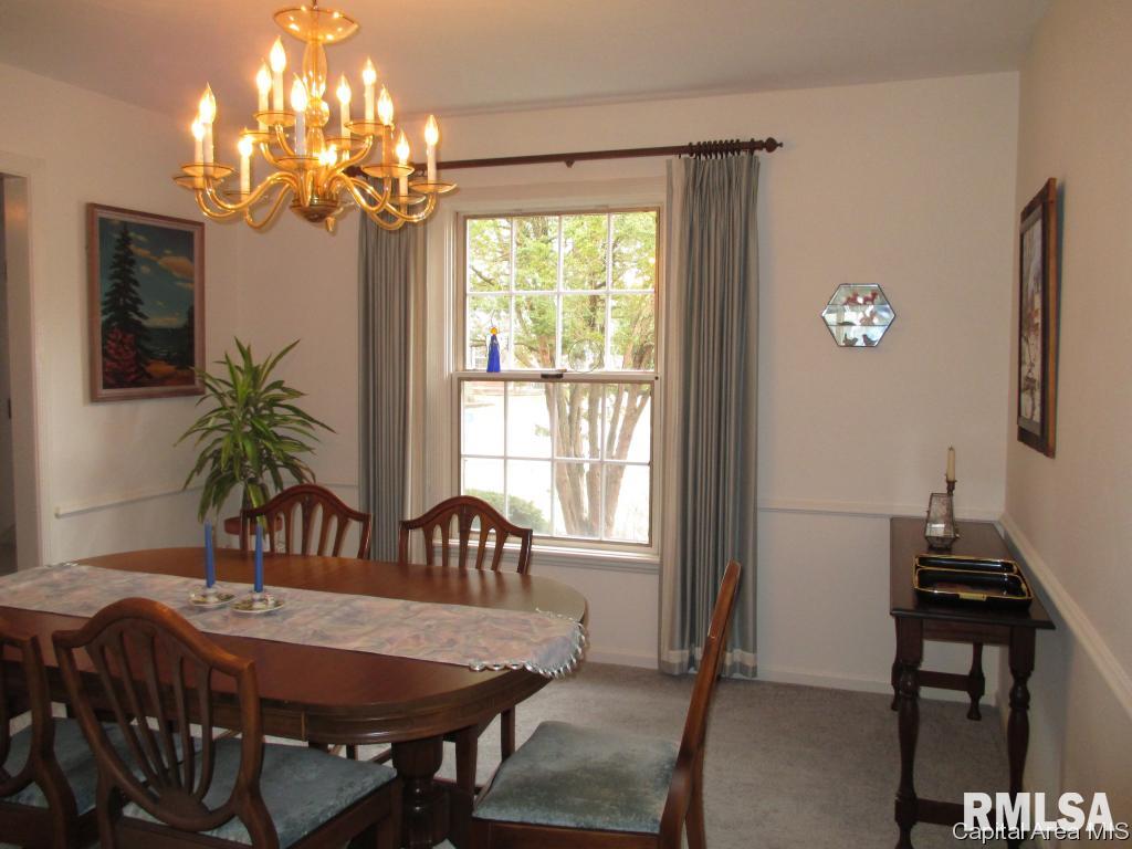 2223 Greenbriar Road Springfield, IL 62704 - Photo 8 of 31