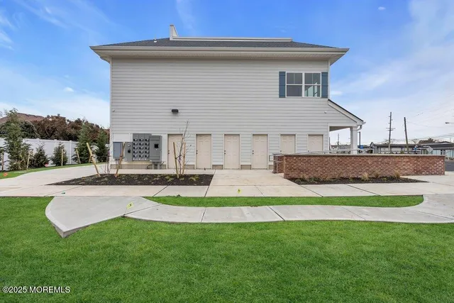 $675,000 | 629-631 Highway 88, Unit 13, Point Pleasant, NJ 08742