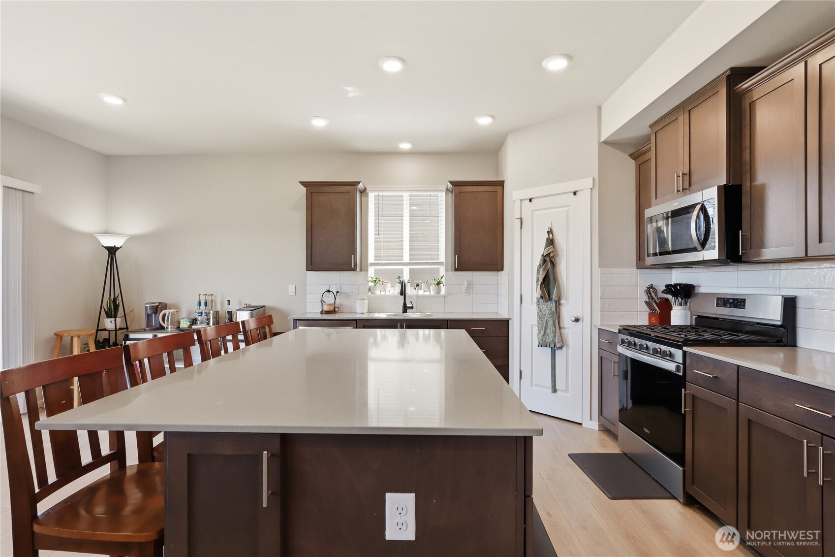 6061 Addison Road Southwest Port Orchard, WA 98367 - Photo 12 of 39 Gallery Image 12