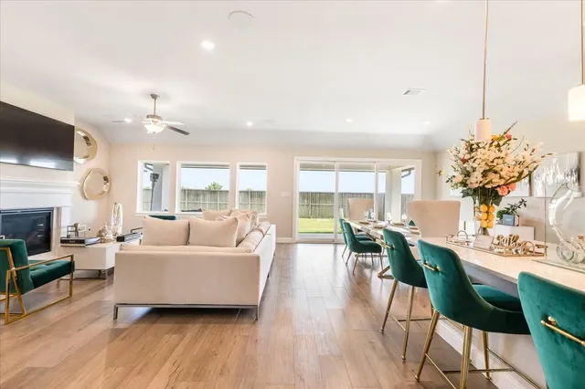 $479,900 | 4114 Basin Park Drive, Manvel, TX 77578