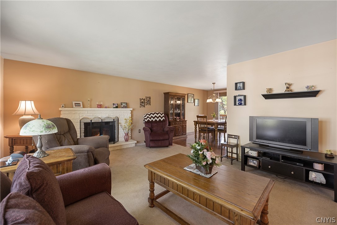 7 Lark Path Clay, NY 13090 - Photo 9 of 38