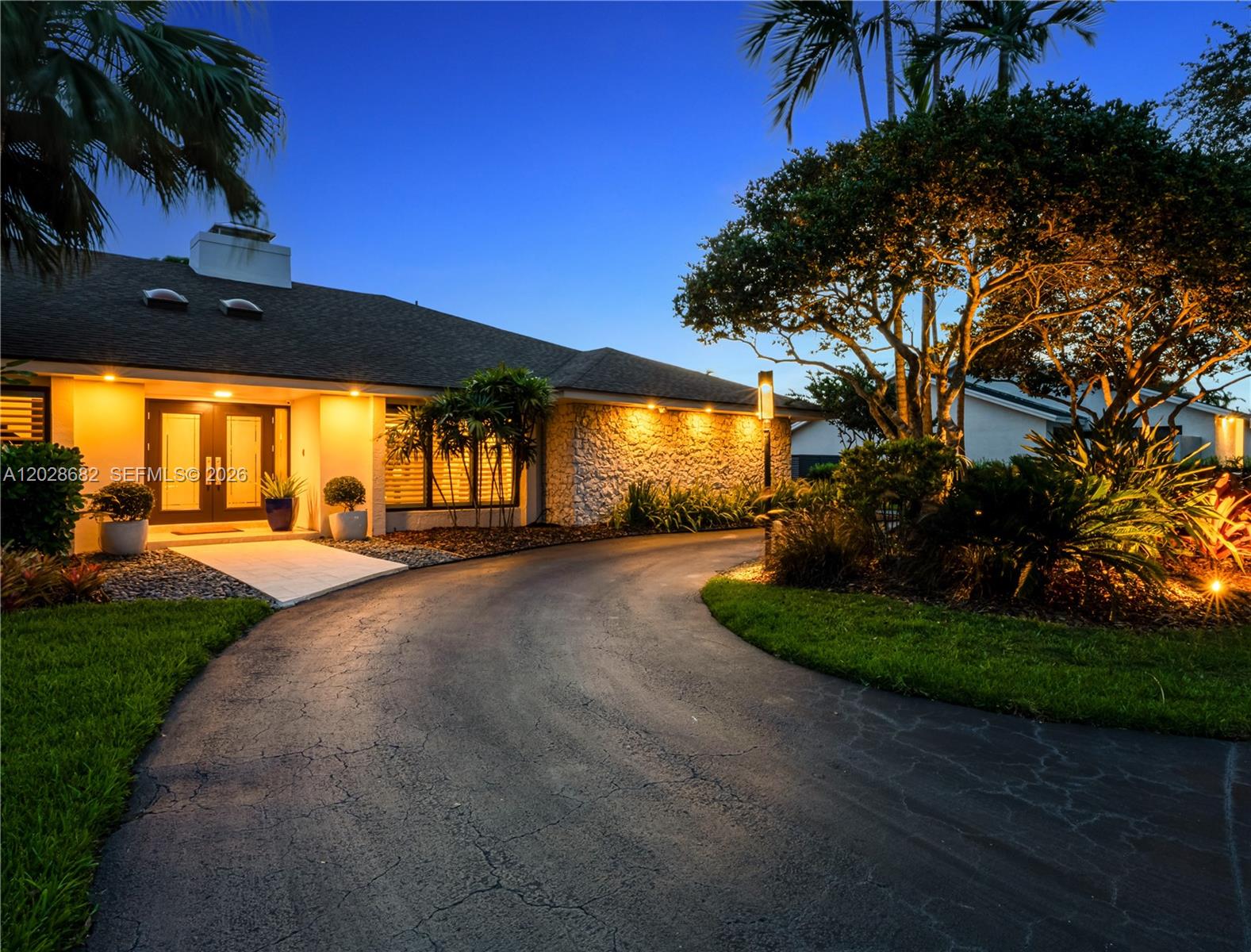 12926 Southwest 104th Place Miami, FL 33176 - Photo 3 of 100