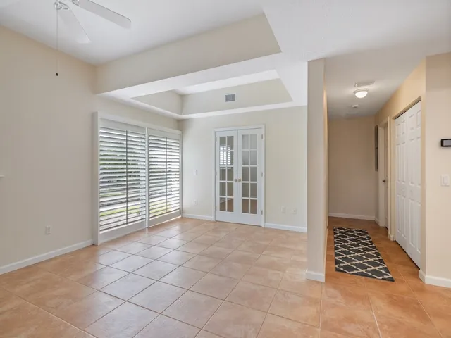 $235,000 | 544 7th Square Southwest, Unit 101, Vero Beach, FL 32962