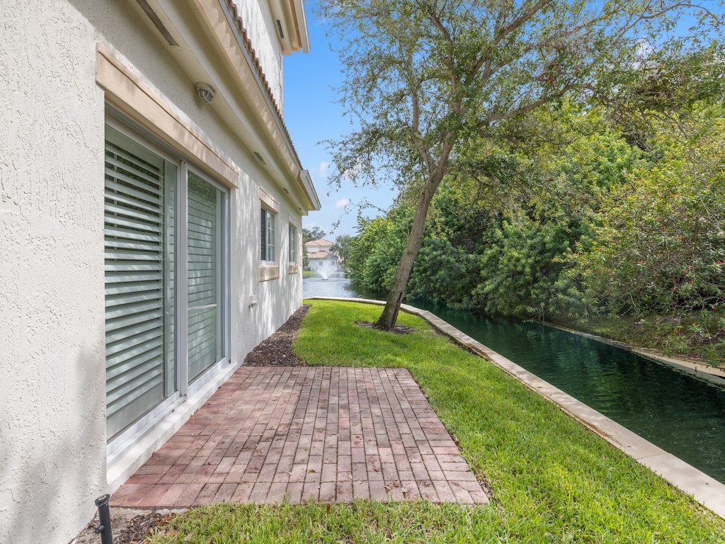 544 7th Square Southwest, Unit 101 Vero Beach, FL 32962 - Photo 25 of 34