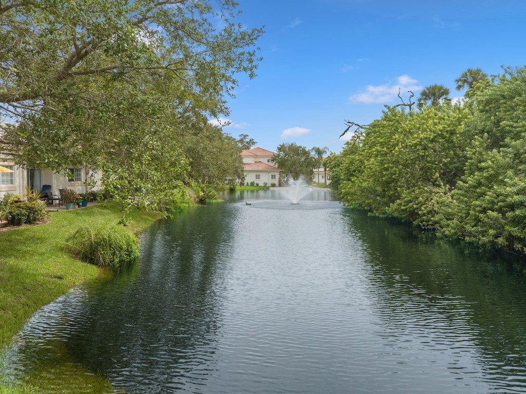 544 7th Square Southwest, Unit 101 Vero Beach, FL 32962 - Photo 28 of 34