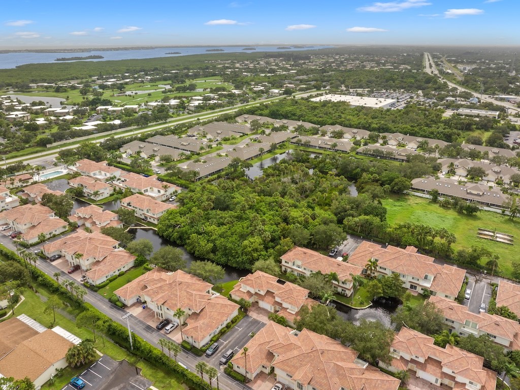 544 7th Square Southwest, Unit 101 Vero Beach, FL 32962 - Photo 31 of 34
