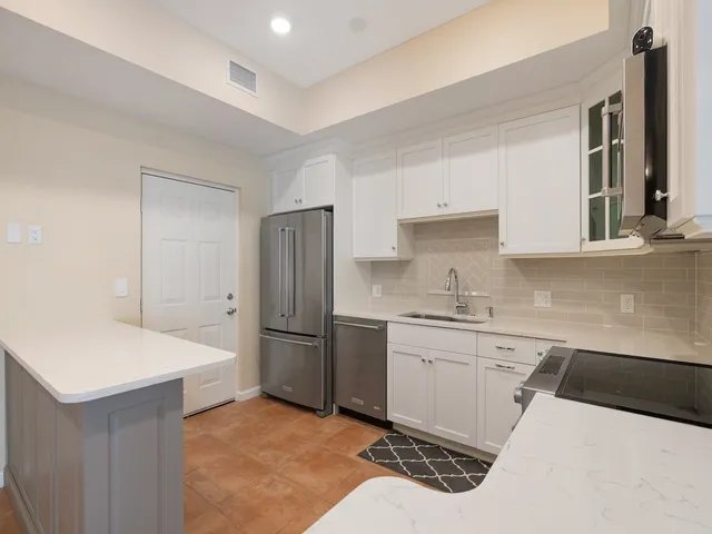 $235,000 | 544 7th Square Southwest, Unit 101, Vero Beach, FL 32962