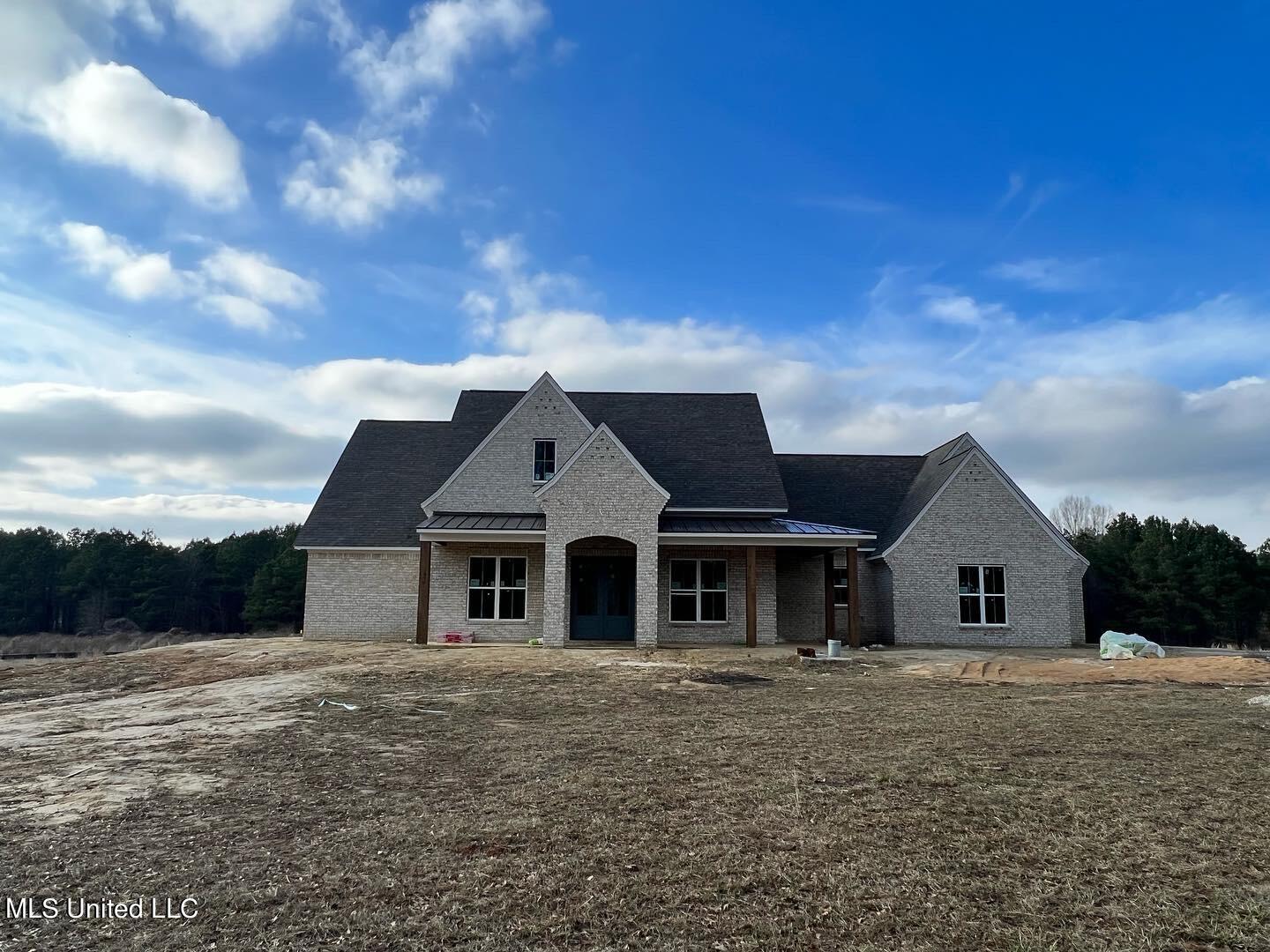 519 Clark Stables Road Brandon, MS 39047 - Photo 2 of 11 7D6F2397-F561-4DE0-A91A-B2636686D85D