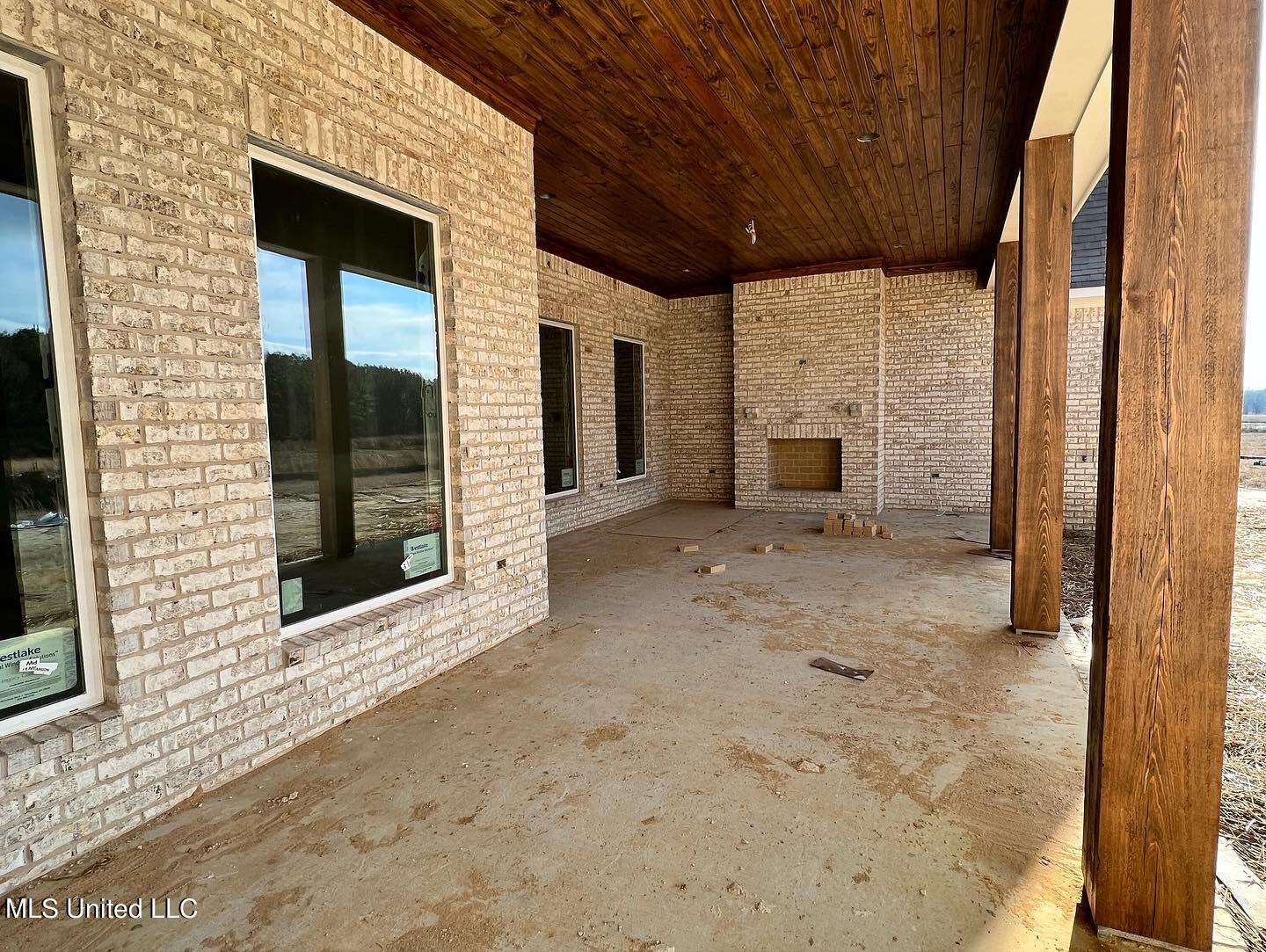 519 Clark Stables Road Brandon, MS 39047 - Photo 3 of 11 AB727010-5017-4168-800A-ED501548C7D5