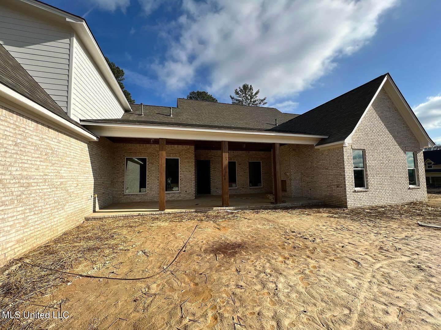 519 Clark Stables Road Brandon, MS 39047 - Photo 4 of 11 F64D6FA4-C6C3-4ABD-8A79-D6C2574A3CC2