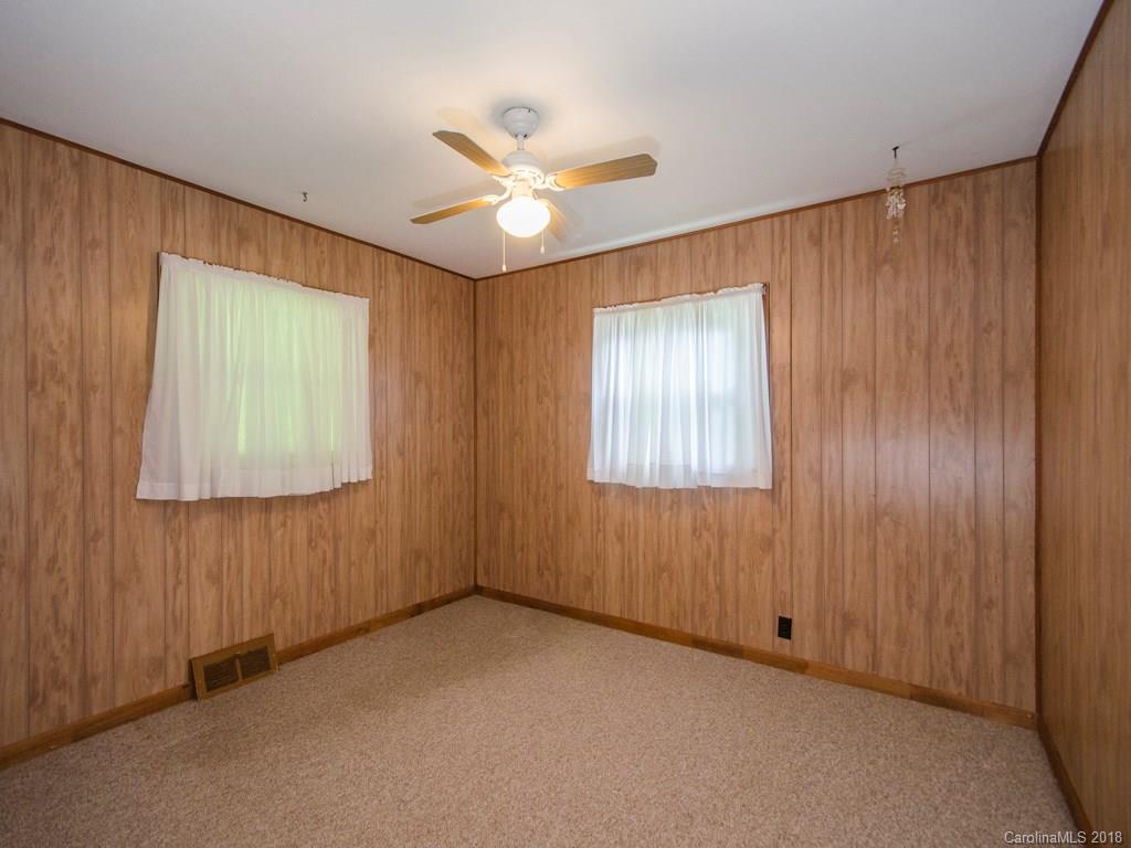 1190 Old Murray Road Mars Hill, NC 28754 - Photo 12 of 16 Gallery Image 12