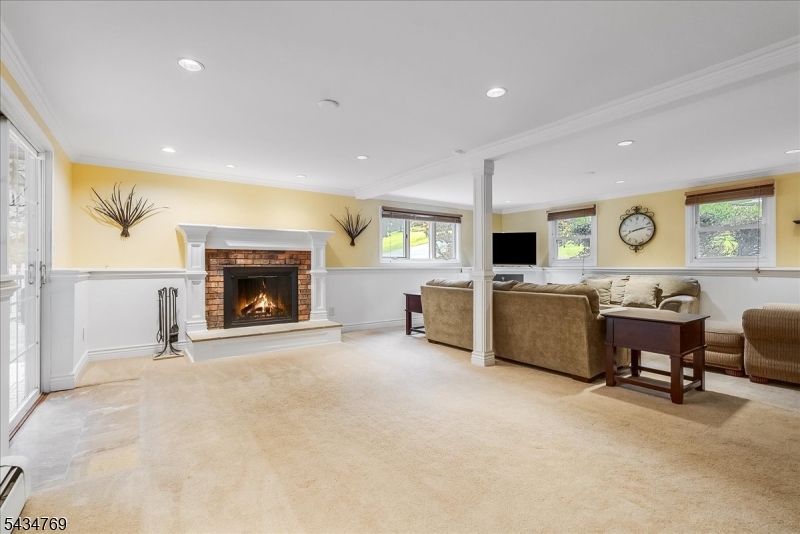 22 Green Apple Road Sparta, NJ 07871 - Photo 18 of 30