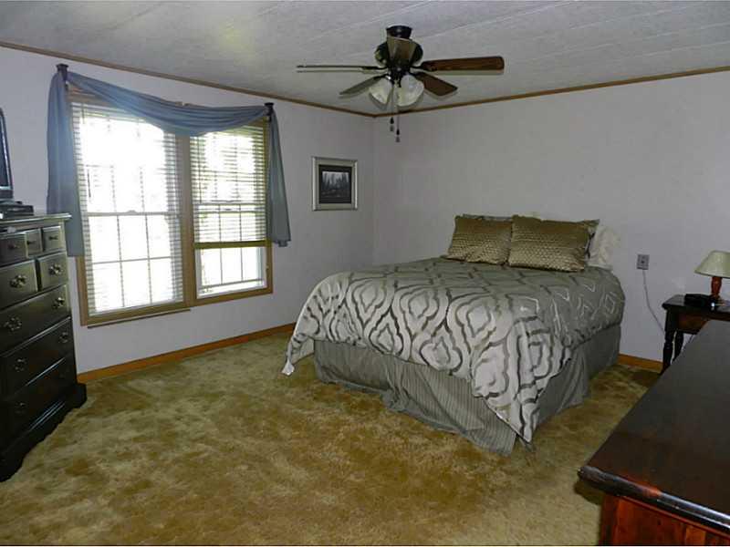1207 Mt Jackson Road New Castle, PA 16102 - Photo 10 of 17 Master Bedroom.