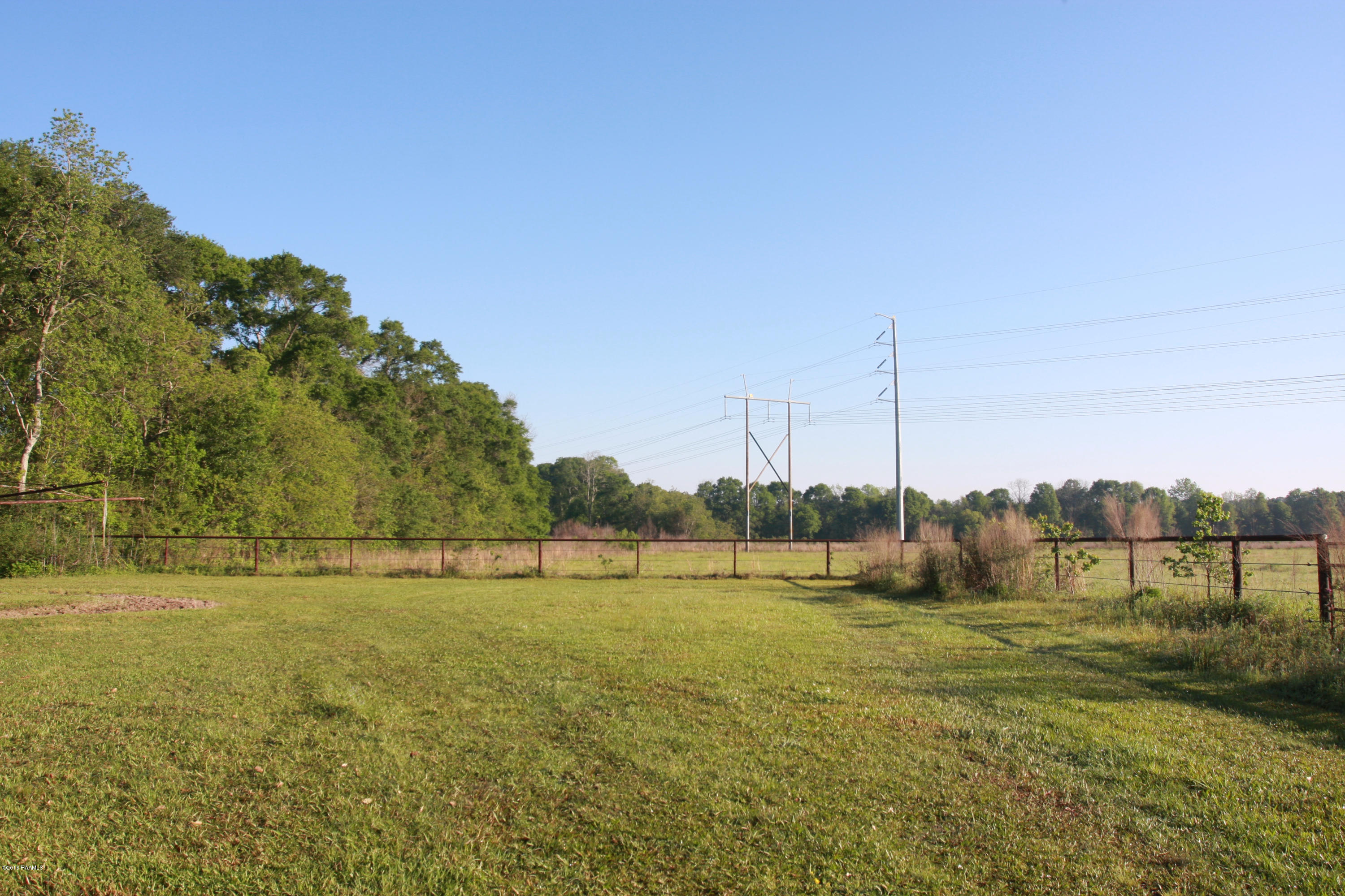 413 Chretien Point Road Sunset, LA 70584 - Photo 12 of 49 IMG_0006