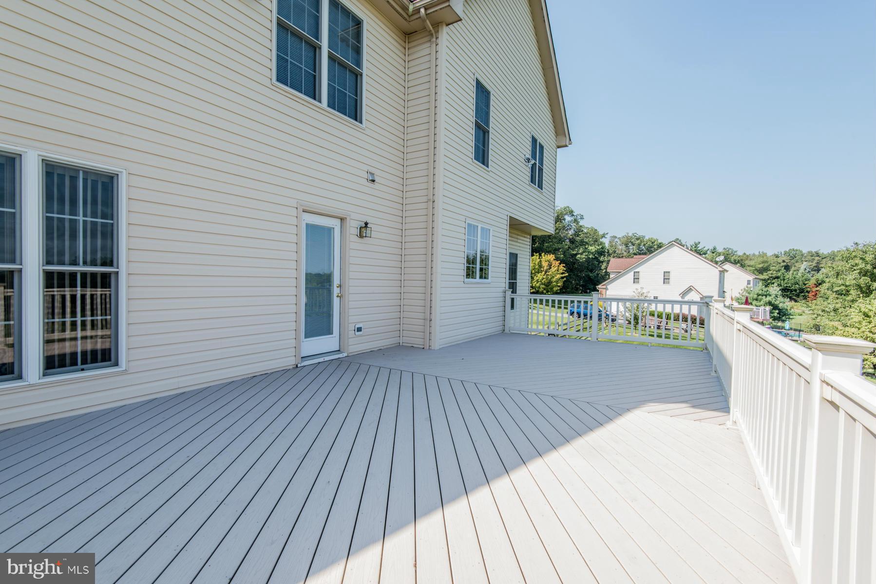 1981 Dennings Road New Windsor, MD 21776 - Photo 27 of 30 Deck