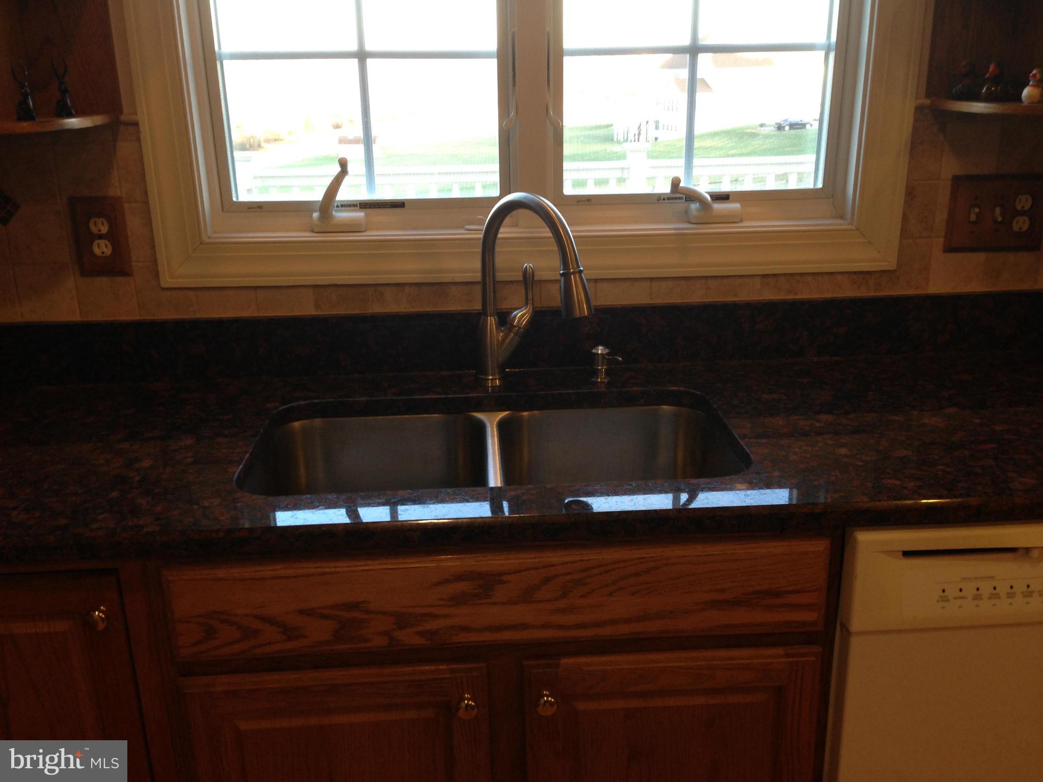 1981 Dennings Road New Windsor, MD 21776 - Photo 4 of 30 Kitchen