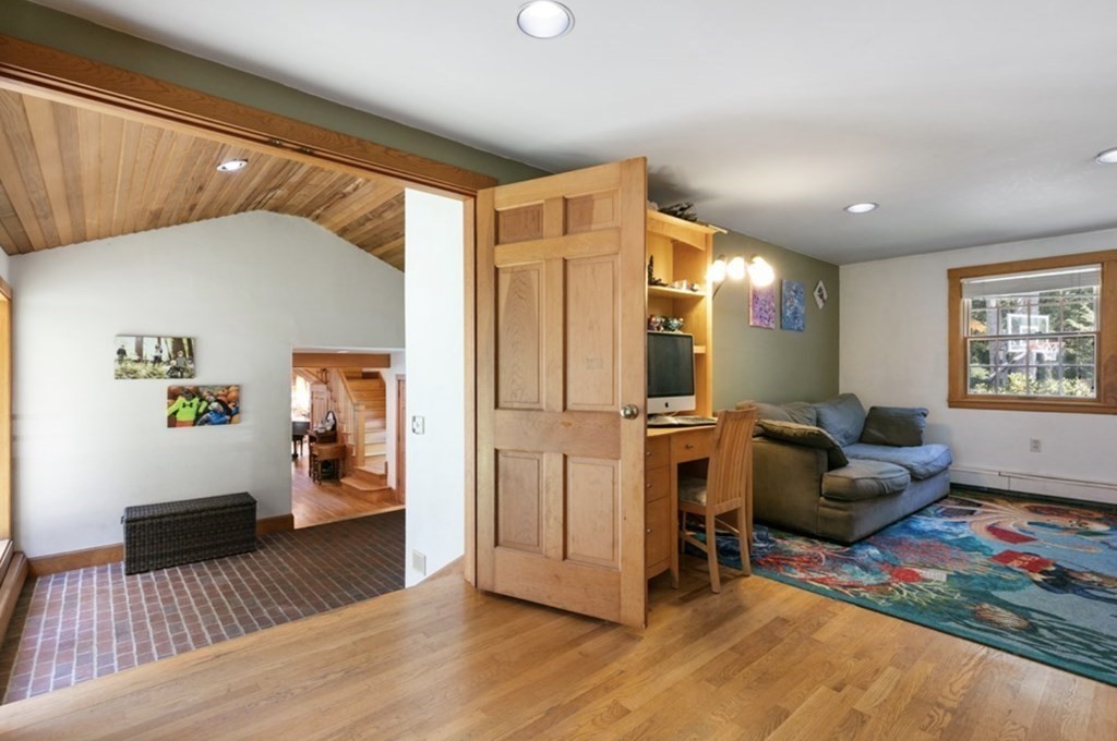 11 Mountain Road Lexington, MA 02420 - Photo 15 of 37