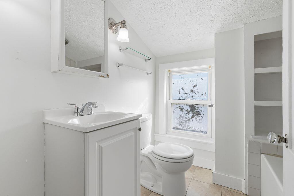 15 Union Street Saco, ME 04072 - Photo 21 of 24 14_DSC04090