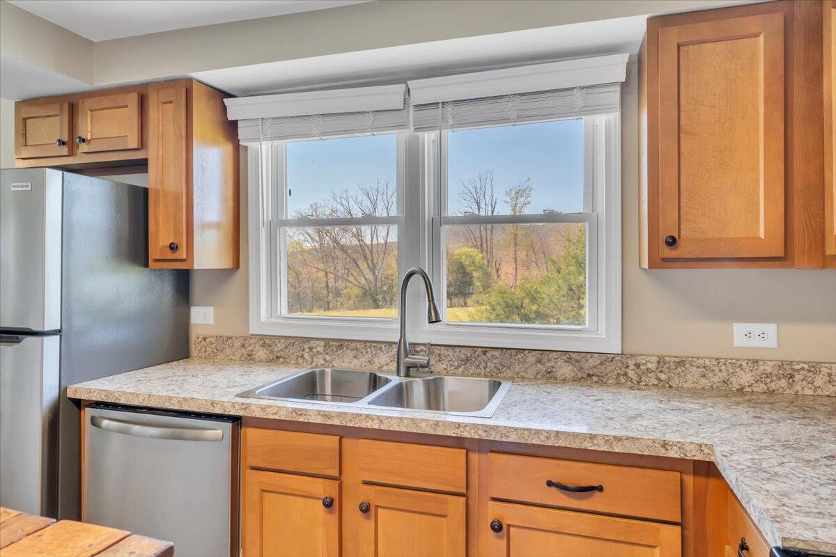 3861 Wheatland Road Bedford, VA 24523 - Photo 27 of 99 024-MIB00660