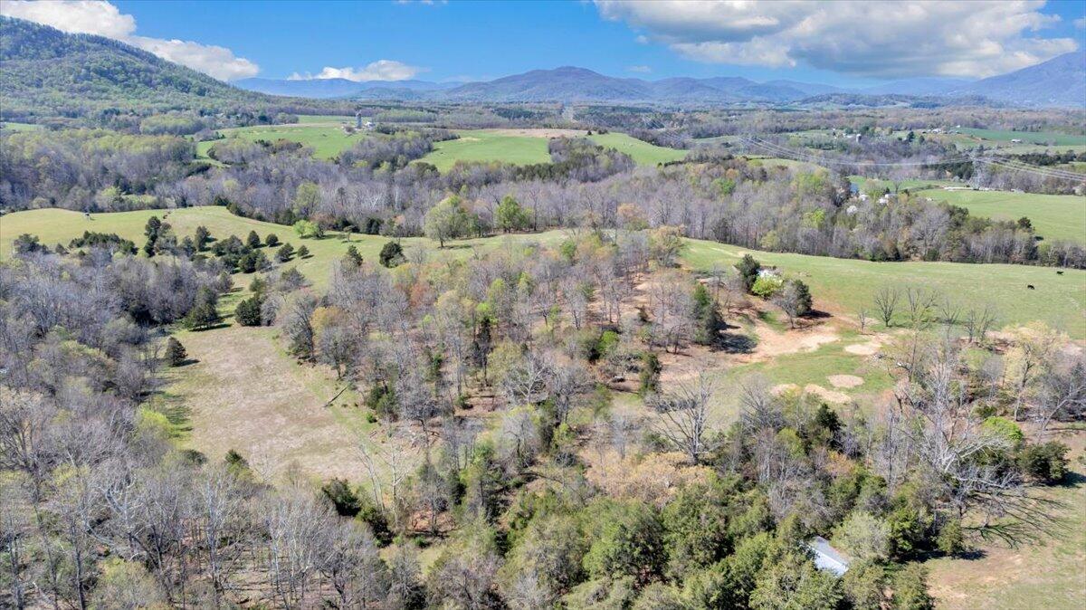 3861 Wheatland Road Bedford, VA 24523 - Photo 91 of 99 090-DJI_20260407141448_0380_D