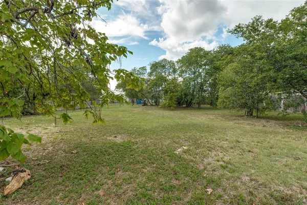 $180,000 | 906 Hamilton Street, McKinney, TX 75069