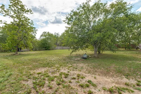 $180,000 | 906 Hamilton Street, McKinney, TX 75069