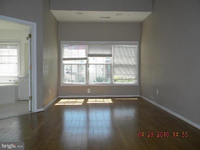 10217 Brighton Ridge Way, Unit 121 Columbia, MD 21044 - Photo 11 of 17 Master Bedroom