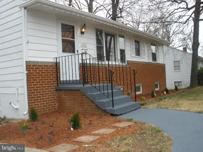 6902 Good Luck Road Hyattsville, MD 20784 - Photo 2 of 23 FRONT