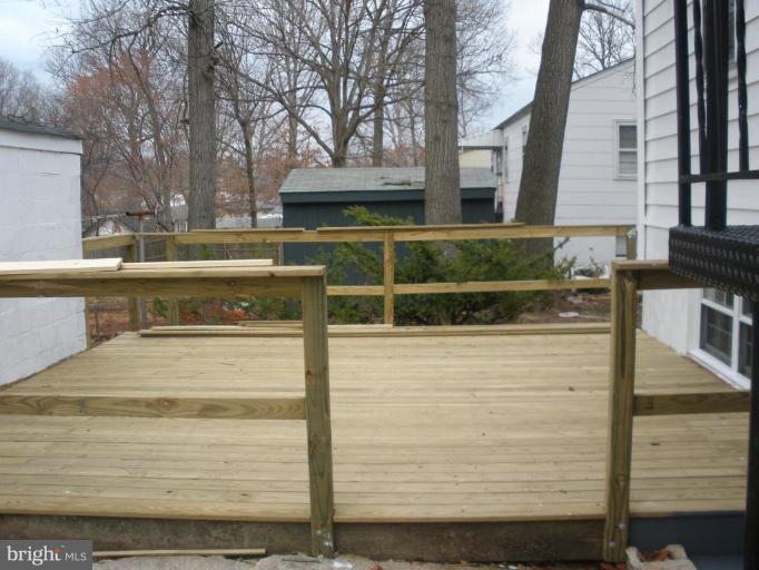 6902 Good Luck Road Hyattsville, MD 20784 - Photo 20 of 23 Deck