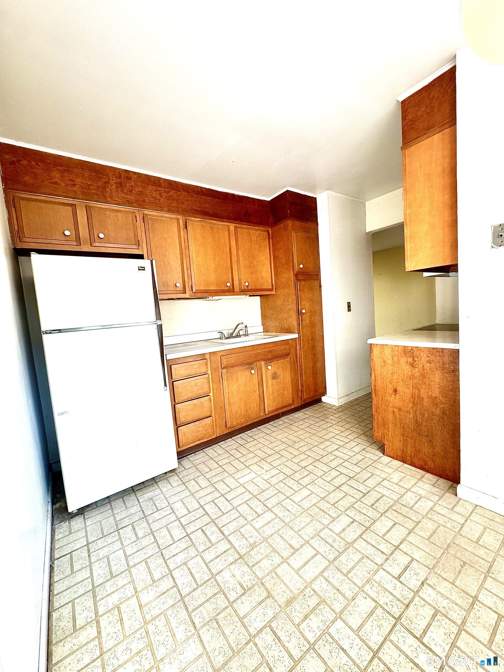 39 Woodway Road, Unit C5 Stamford, CT 06907 - Photo 19 of 55 Kitchen