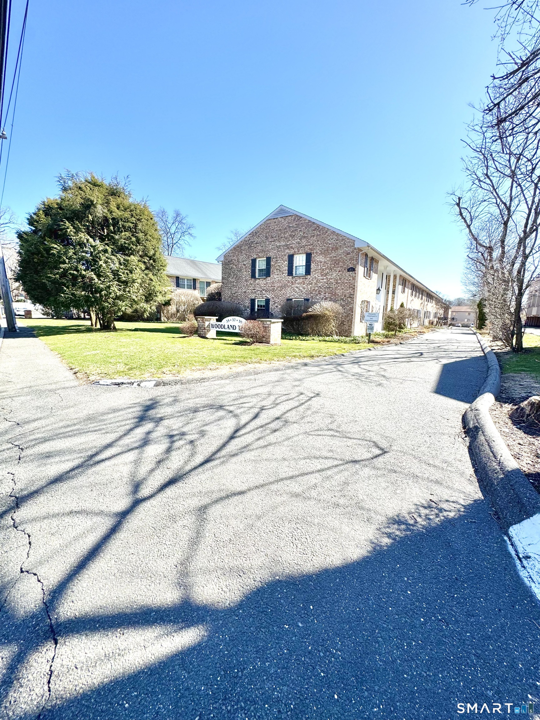 39 Woodway Road, Unit C5 Stamford, CT 06907 - Photo 2 of 55 Complex Entry