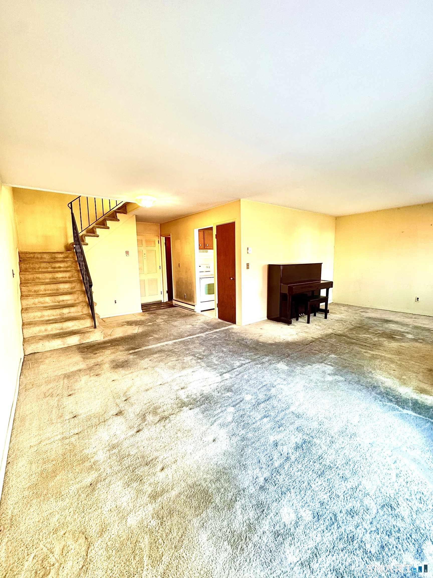 39 Woodway Road, Unit C5 Stamford, CT 06907 - Photo 30 of 55 Dining room area
