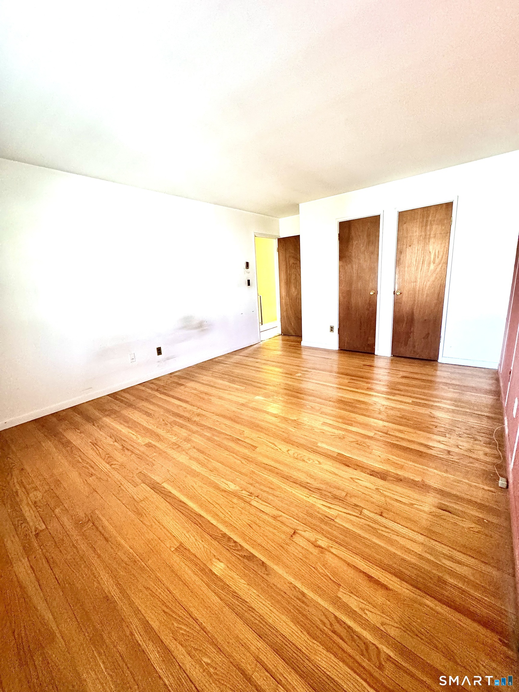 39 Woodway Road, Unit C5 Stamford, CT 06907 - Photo 42 of 55 Primary bedroom, closets