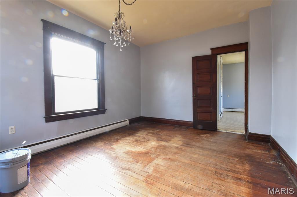 519 North Maple Street Staunton, IL 62088 - Photo 12 of 34