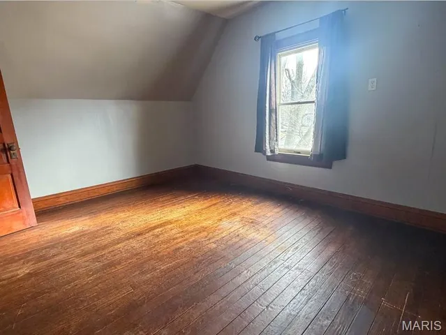 $114,900 | 519 North Maple Street, Staunton, IL 62088