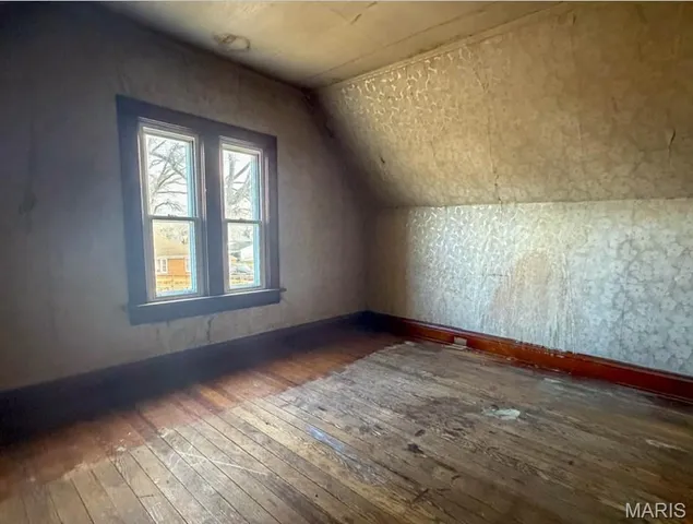 $114,900 | 519 North Maple Street, Staunton, IL 62088