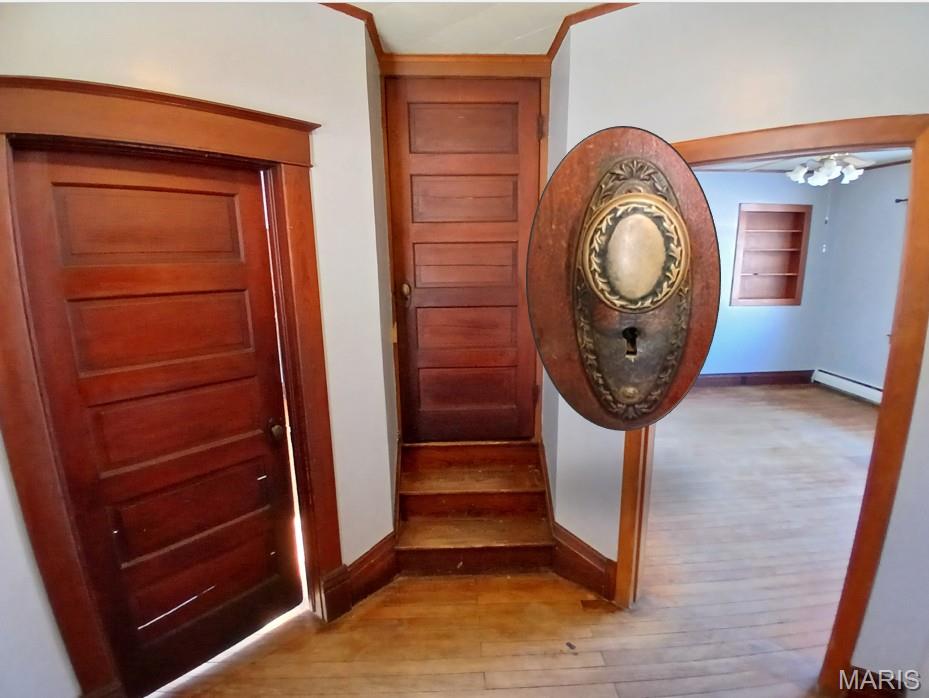 519 North Maple Street Staunton, IL 62088 - Photo 4 of 34