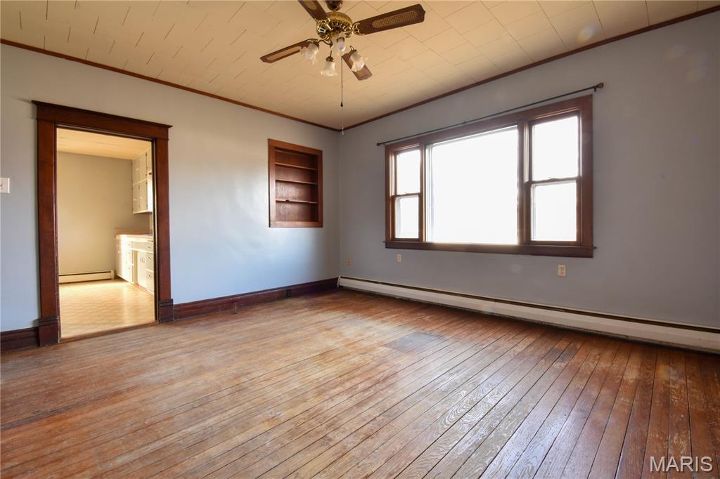 519 North Maple Street Staunton, IL 62088 - Photo 9 of 34