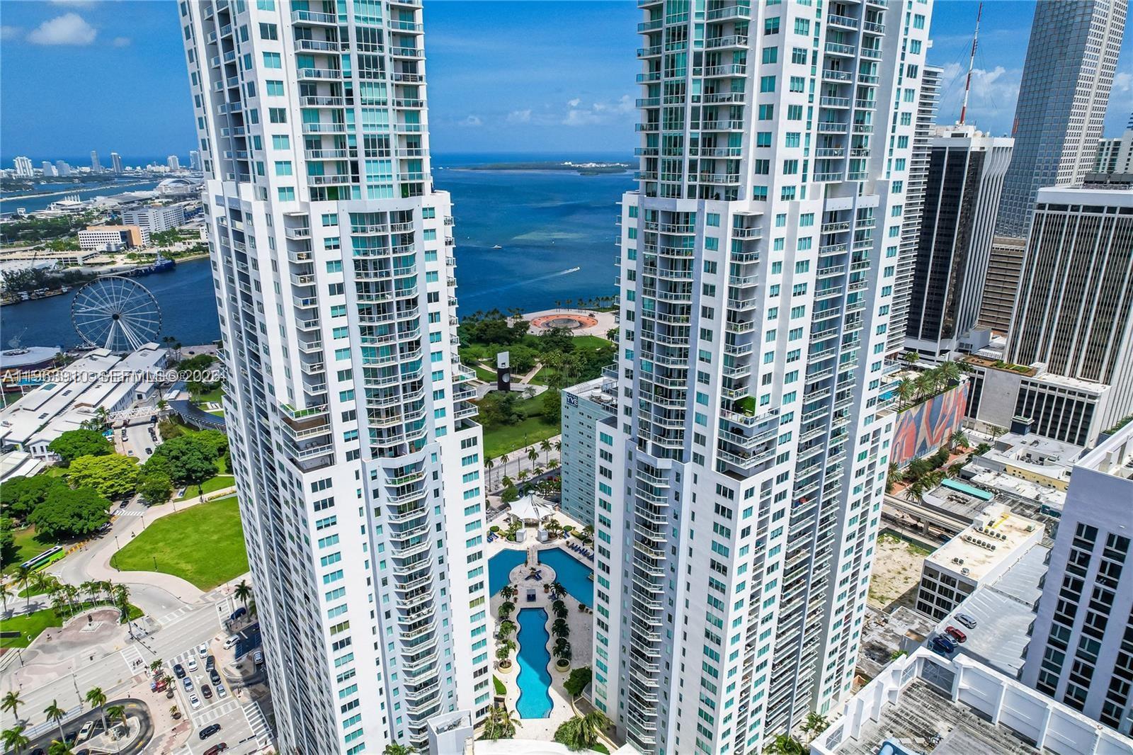 253 Northeast 2nd Street, Unit 433 Miami, FL 33132 - Photo 26 of 32 a view of a tall building