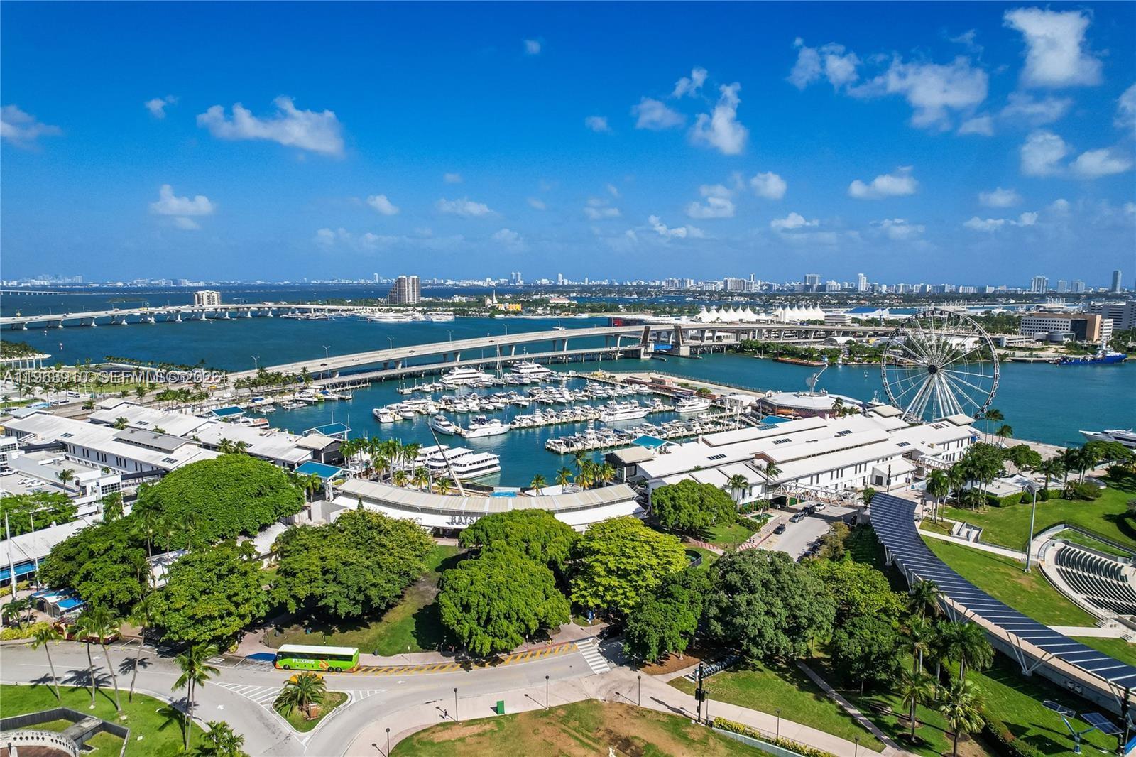 253 Northeast 2nd Street, Unit 433 Miami, FL 33132 - Photo 30 of 32
